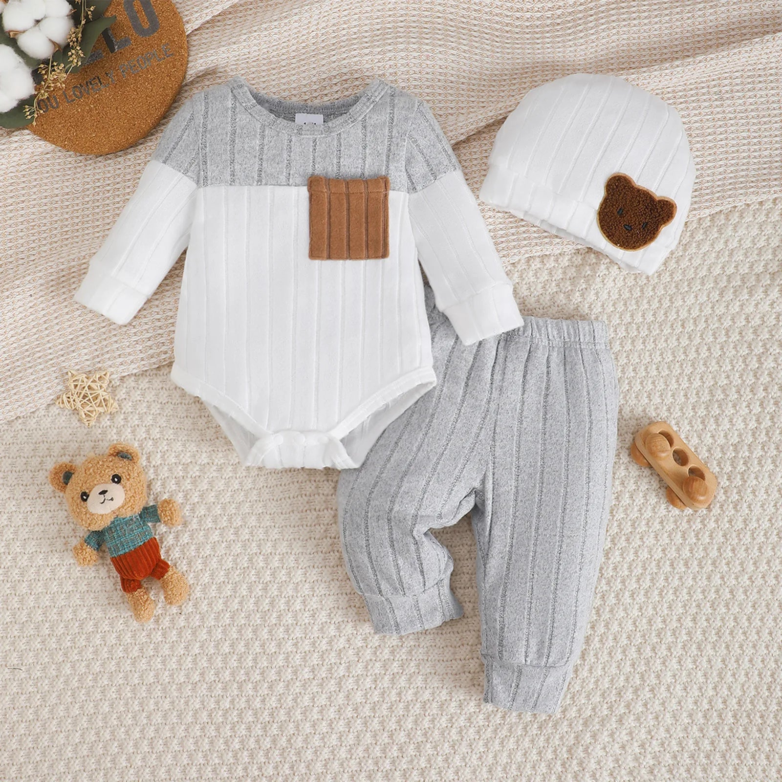 Color Block Baby Boy 3-Piece Outfit Set (Bodysuit, Pants & Hat)