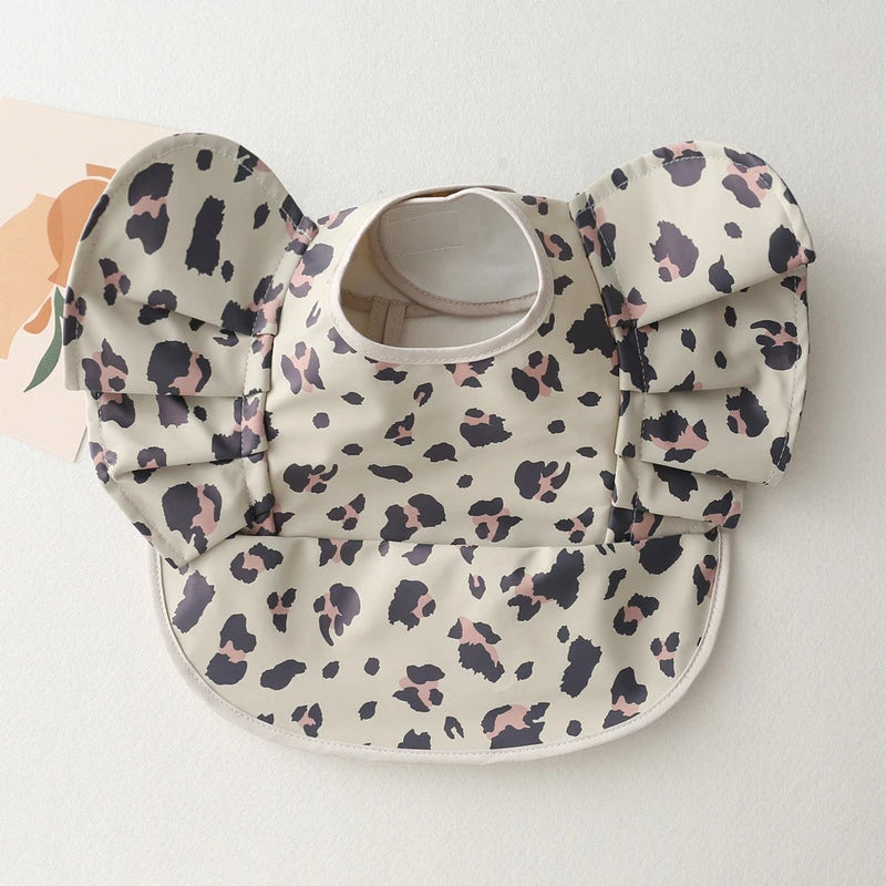 Cute Waterproof Angel Wing Baby Bib – Soft, Stylish & Easy to Clean