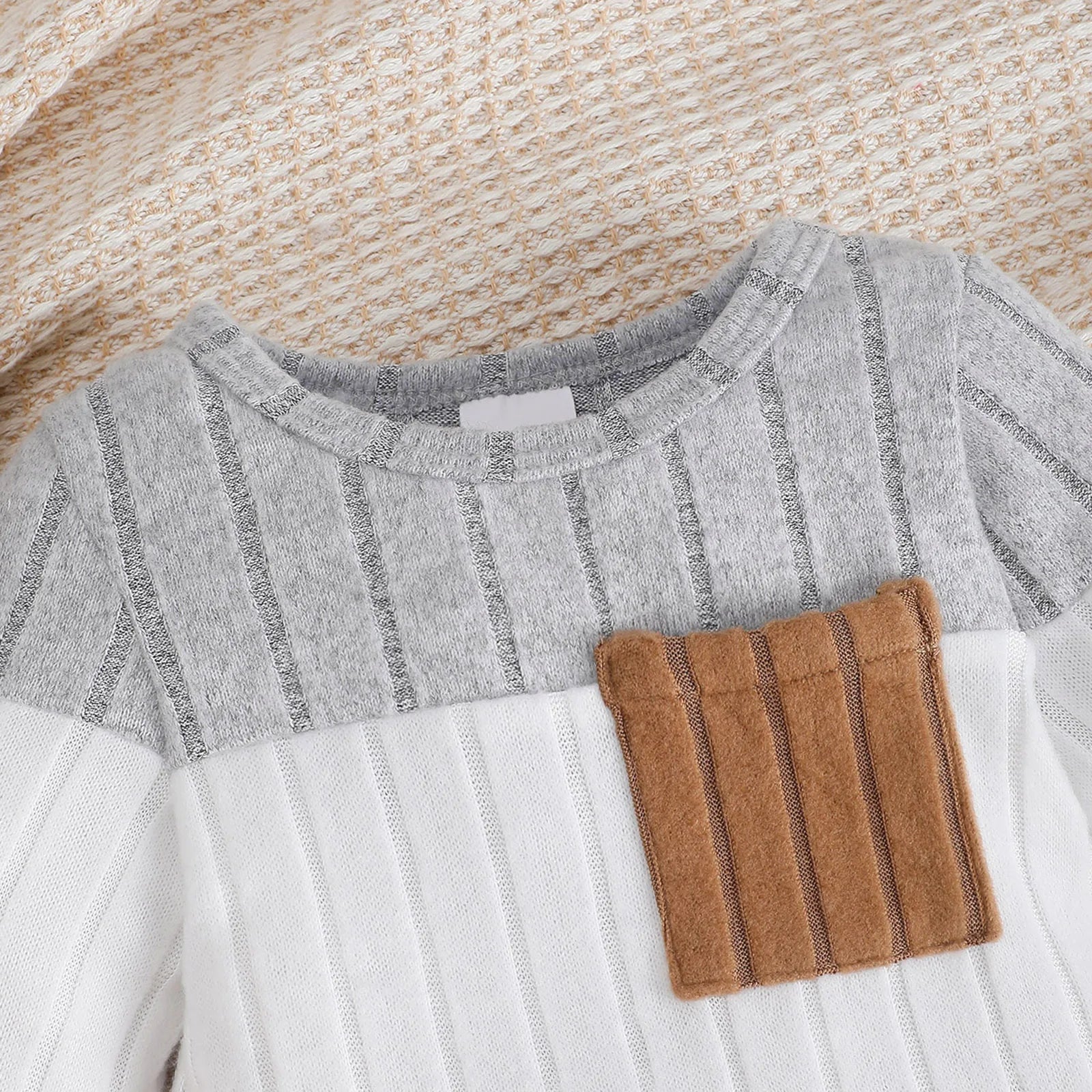Color Block Baby Boy 3-Piece Outfit Set (Bodysuit, Pants & Hat)