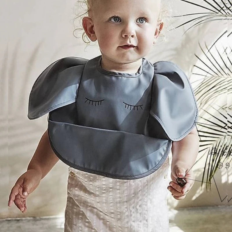 Cute Waterproof Angel Wing Baby Bib – Soft, Stylish & Easy to Clean