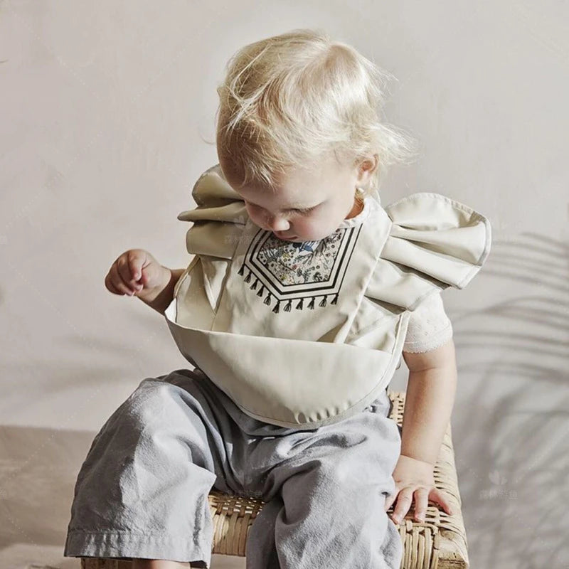 Cute Waterproof Angel Wing Baby Bib – Soft, Stylish & Easy to Clean